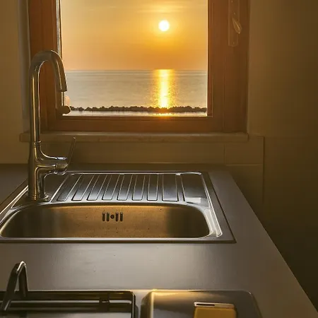 Terrazzo Panoramico Fronte Mare Zamponi * Civitanova Marche