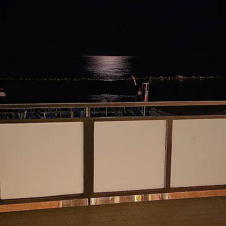 Terrazzo Panoramico Fronte Mare Zamponi