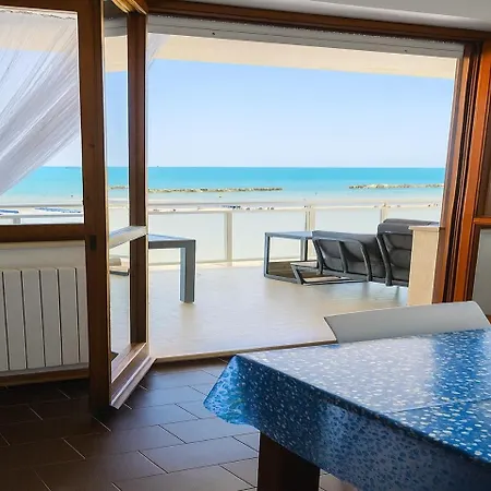 Terrazzo Panoramico Fronte Mare Zamponi Apartament *