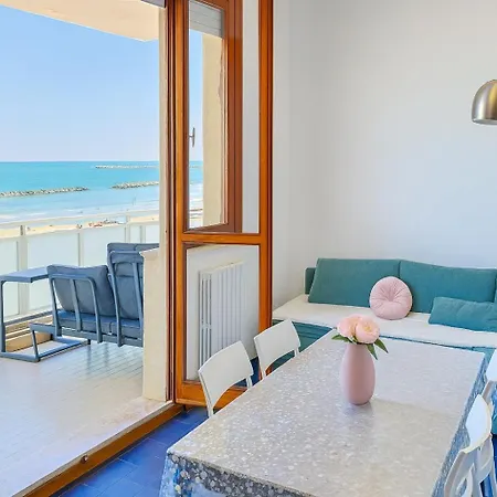 Terrazzo Panoramico Fronte Mare Zamponi Apartament