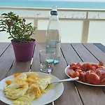 Terrazzo Panoramico Fronte Mare Zamponi شقة *