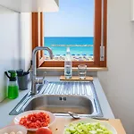 شقة Terrazzo Panoramico Fronte Mare Zamponi