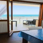 Terrazzo Panoramico Fronte Mare Zamponi شقة *