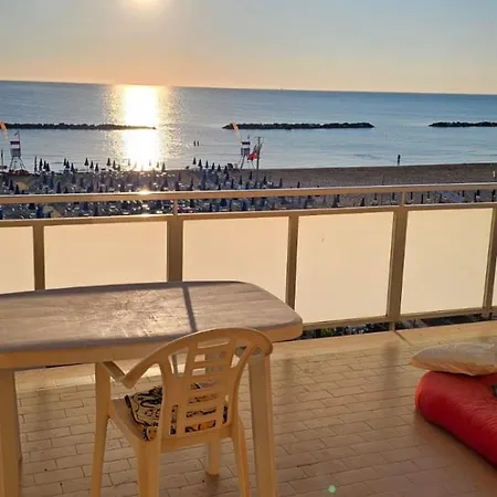 Zamponi Terrazzo Panoramico Fronte Mare * Civitanova Marche