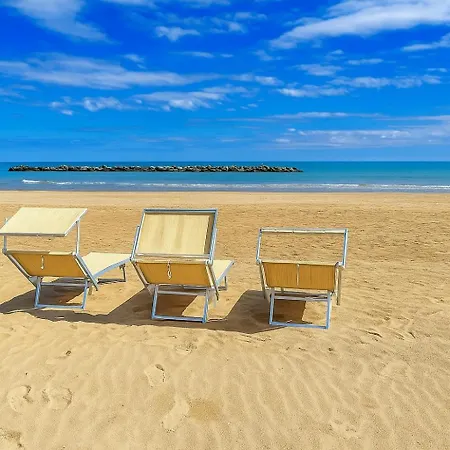 Terrazzo Panoramico Fronte Mare Zamponi 公寓 西维尔诺瓦·马尔凯