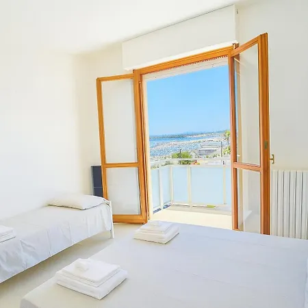 Terrazzo Panoramico Fronte Mare Zamponi