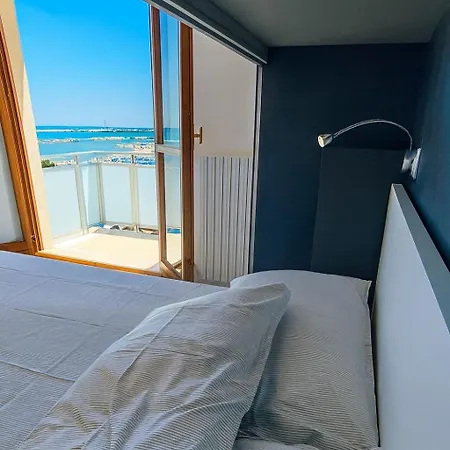 Terrazzo Panoramico Fronte Mare Zamponi Apartment Civitanova Marche