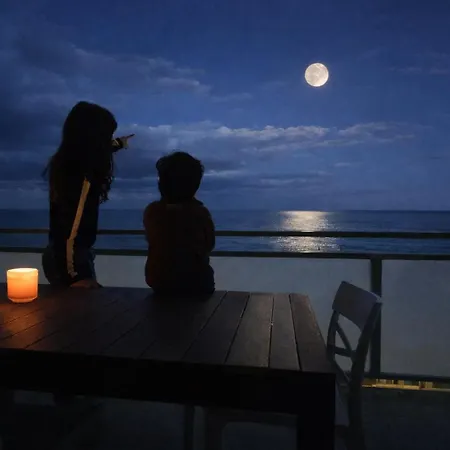 Terrazzo Panoramico Fronte Mare Zamponi