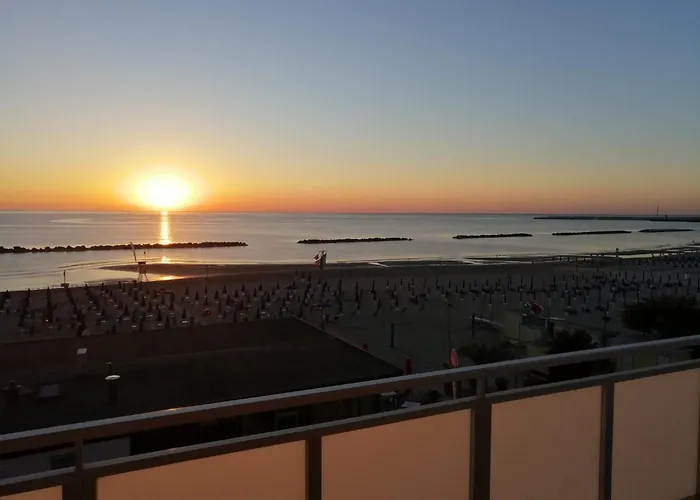 Appartamento Terrazzo Panoramico Fronte Mare Zamponi *
