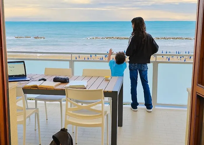 Terrazzo Panoramico Fronte Mare Zamponi Appartamento Civitanova Marche