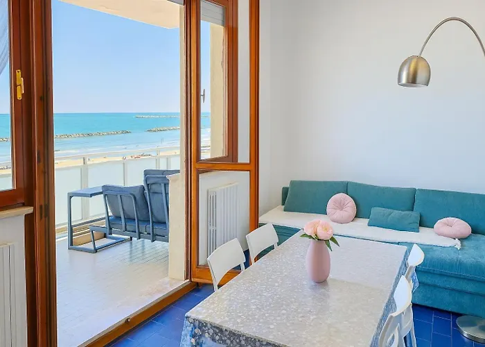 Terrazzo Panoramico Fronte Mare Zamponi Appartamento