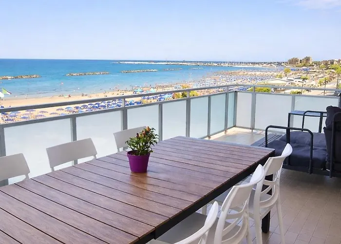 Terrazzo Panoramico Fronte Mare Zamponi Appartamento *
